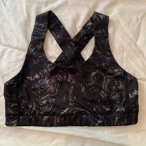 Lululemon sports bra